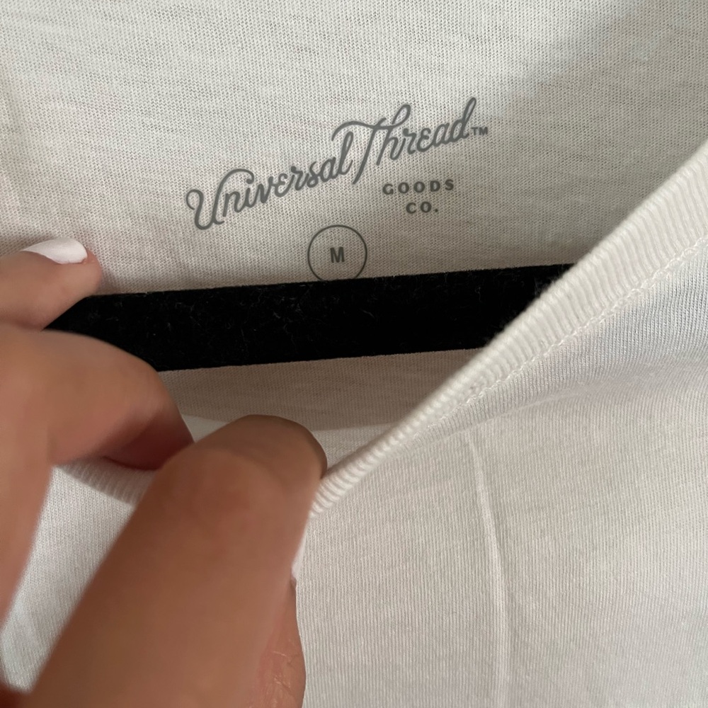 Universal Thread White Tee - Picture 2 of 3